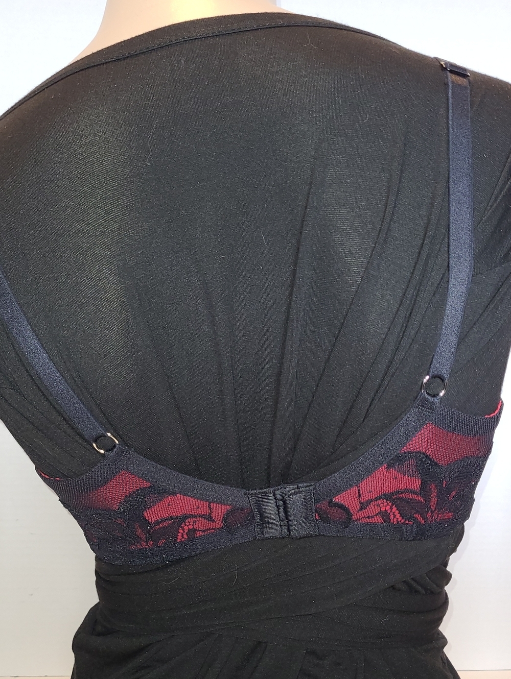 La Vie en Rose Black And Red Lace Padded Bra 34DD - Picture 7 of 12